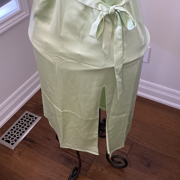 Abercrombie and fitch green silk dress. Brand new. - Picture 6 of 7